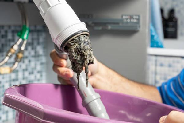 When to Call a Plumber: Signs You Need Immediate Repairs